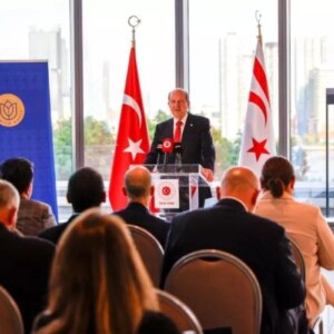 Tatar: Kıbrıs’ta iki devletle işbirliği şart
