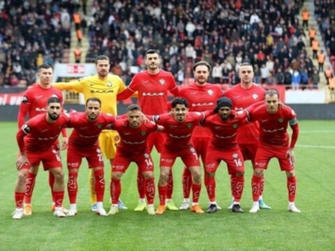 Tam da lig baslarken veda ettiler bir de tesekkur edip gonderdiler sbXK88vT